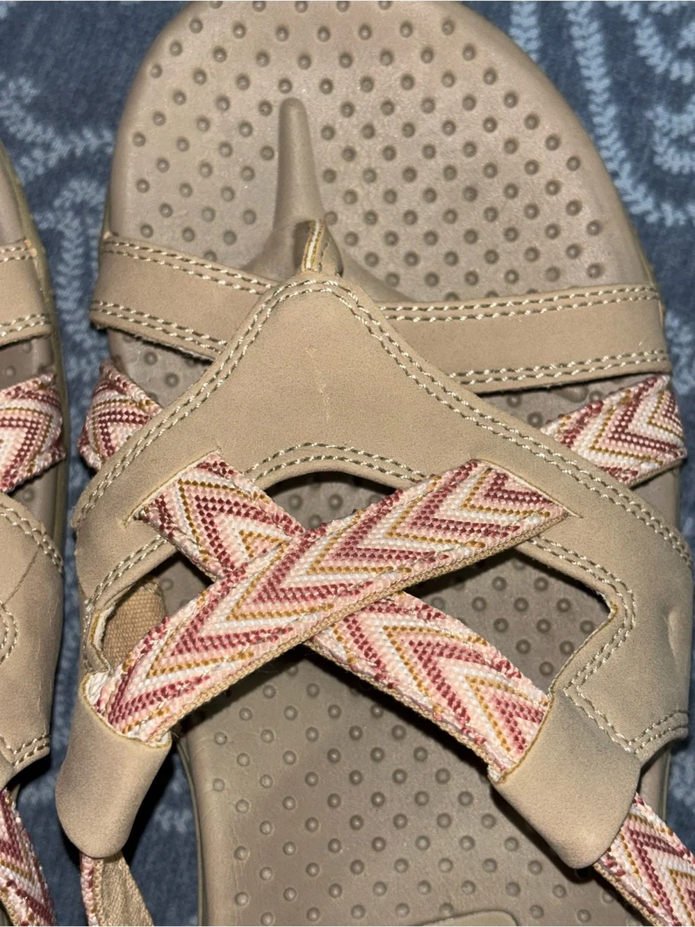 Skechers lightweight sandals
